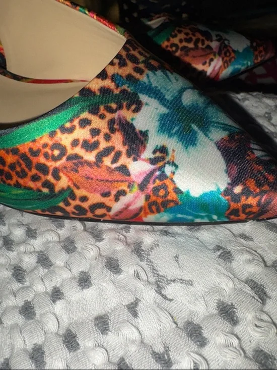 Jessica Simpson Pointed Slingback Flats in Multicolor Tropical Leopard Print 7.5 - Picture 8 of 9